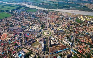 新疆特克斯八卦城天气如何？