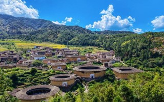 福建初溪土楼黄金梯田