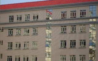 新疆厚博学院最新地址