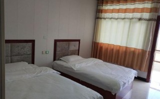 青海湖江西沟住宿价格多少？