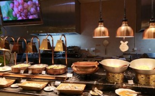 新疆大厦哪家餐厅最值得一试？