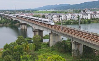 芜湖到江西宜春高铁怎么坐？