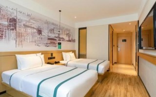 湛江西站附近宾馆哪里找？