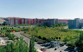 新疆乌鲁木齐职业大学有何特色或优势？