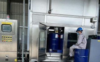 新疆五江瓶胆车间照片展现何景？