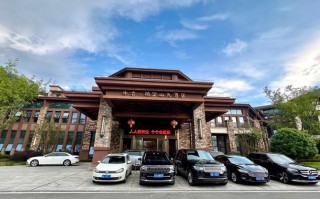 江西九江德安假日酒店有何特色？