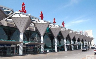 新疆乌鲁木齐地窝堡机场有何独特之处？