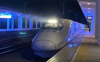 成都到福建晚上有动车吗？