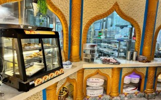 红漠新疆风味餐厅有何独特之处？