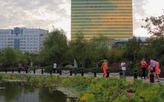 乌鲁木齐新疆建设大厦有何独特之处？