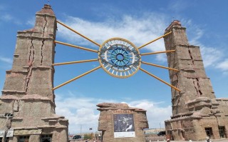 新疆克拉玛依现在几点了？