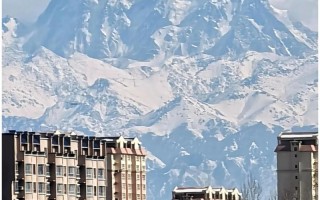 8月新疆天气怎么样？