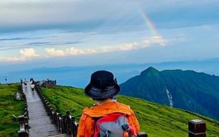 武功山金顶海拔具体多少米？