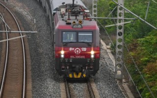 平顶山西到福建火车怎么坐？