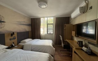 江西干部学院附近宾馆