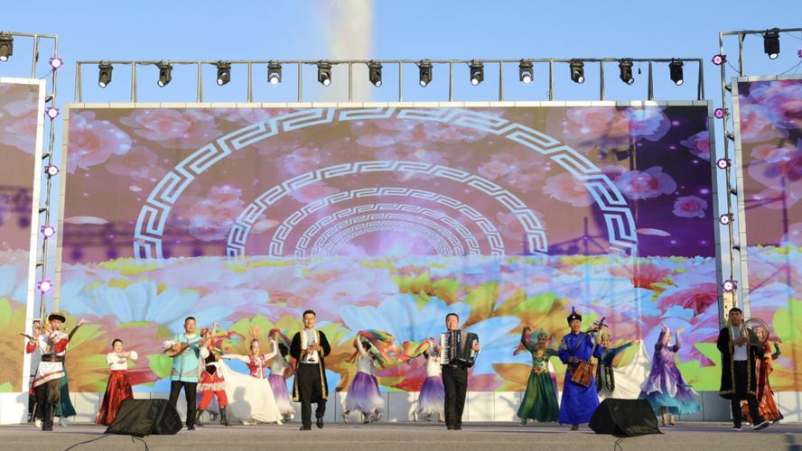 2025新疆乌苏啤酒节何时开幕?-第1张图片-花冠旅游服务 2025新疆乌苏啤酒节何时开幕?-第1张图片-花冠旅游服务