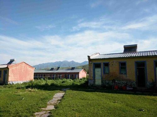 新疆那拉提国际青旅有何特色？-第2张图片-花冠旅游服务