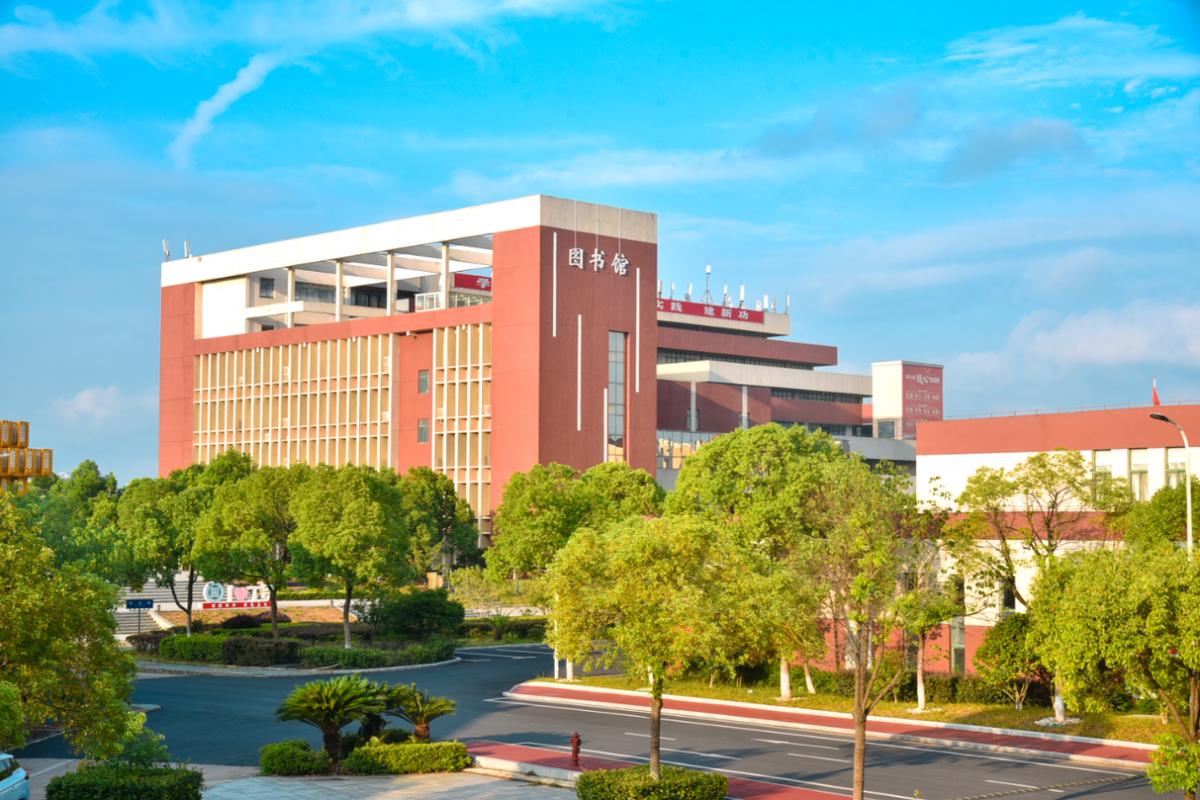 江西工业职业技术学院贴吧怎么了？-第3张图片-花冠旅游服务