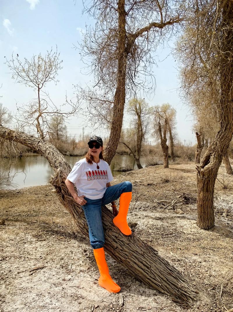 10月新疆穿什么衣服？温度与穿搭指南？-第3张图片-花冠旅游服务