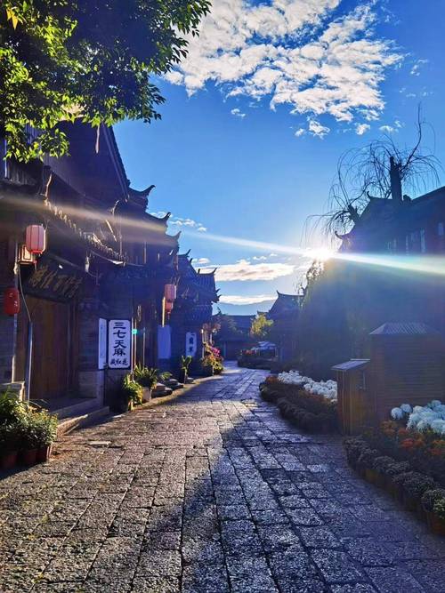 昆明大理丽江版纳,怎么玩最尽兴?-第1张图片-花冠旅游服务 昆明大理丽江版纳,怎么玩最尽兴?-第1张图片-花冠旅游服务