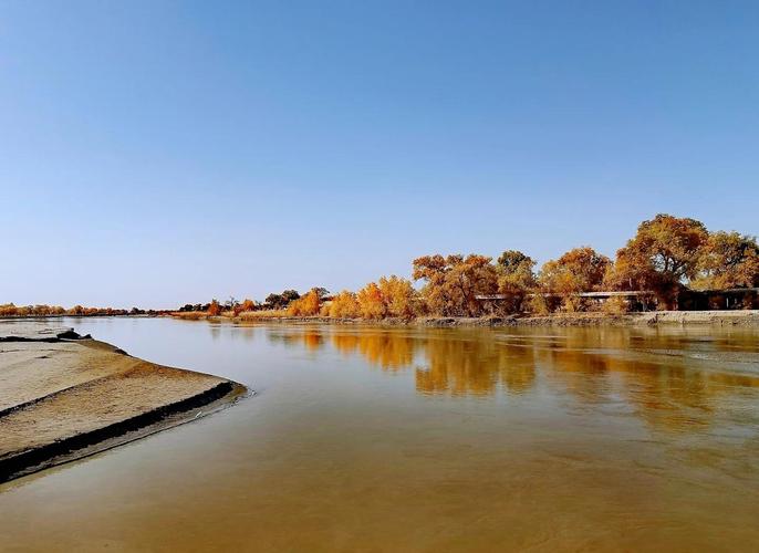 塔里木河为何位于新疆南部?-第2张图片-花冠旅游服务 塔里木河为何位于新疆南部?-第2张图片-花冠旅游服务
