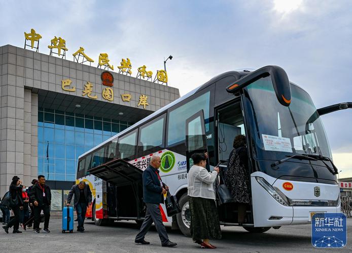 新疆到哈萨克斯坦旅游,怎么规划路线最省心?-第1张图片-花冠旅游服务 新疆到哈萨克斯坦旅游,怎么规划路线最省心?-第1张图片-花冠旅游服务