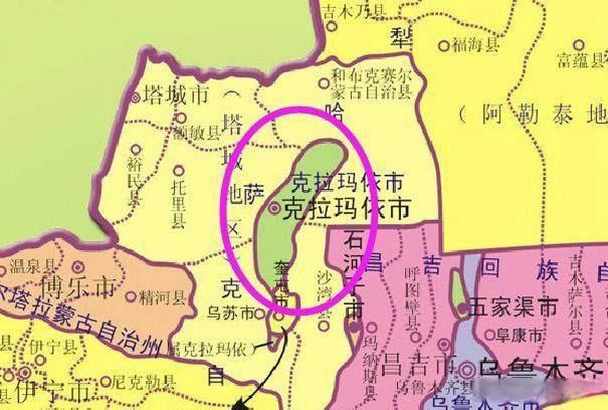 克拉玛依在新疆的具体位置在哪里?-第3张图片-花冠旅游服务 克拉玛依在新疆的具体位置在哪里?-第3张图片-花冠旅游服务