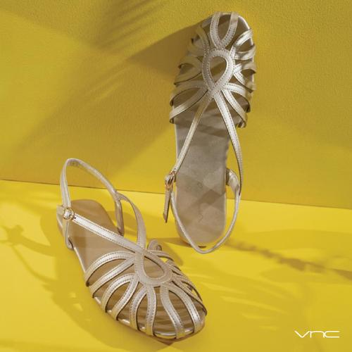 江西冷购物 boots 是什么?-第1张图片-花冠旅游服务 江西冷购物 boots 是什么?-第1张图片-花冠旅游服务