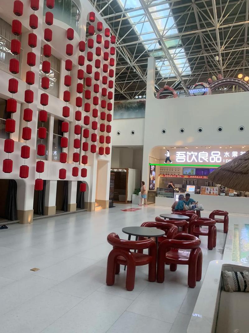 新疆维斯特温泉假日酒店有何特色?-第2张图片-花冠旅游服务 新疆维斯特温泉假日酒店有何特色?-第2张图片-花冠旅游服务