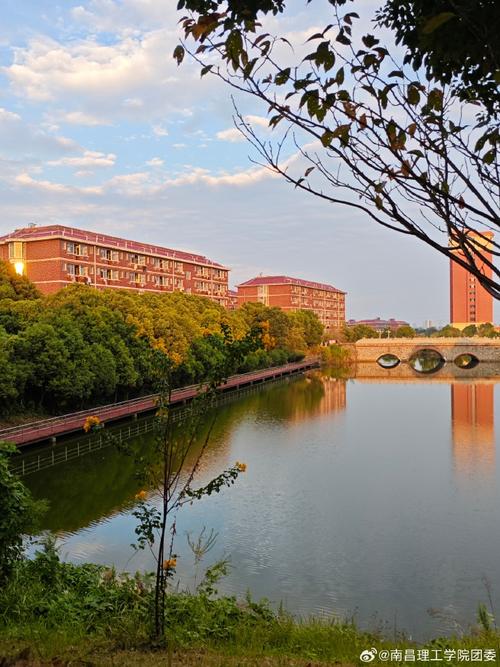 江西理工大学南昌校区有何特色？-第2张图片-花冠旅游服务