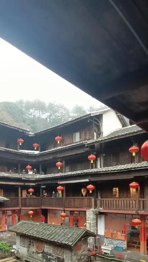 福建土楼客家民俗村有何独特魅力？-第3张图片-花冠旅游服务