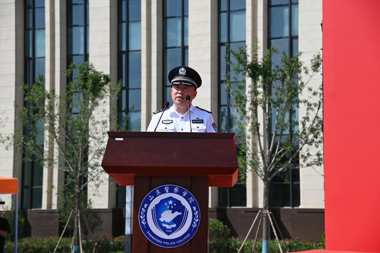 新疆警官高等专科学院有何特色？-第1张图片-花冠旅游服务