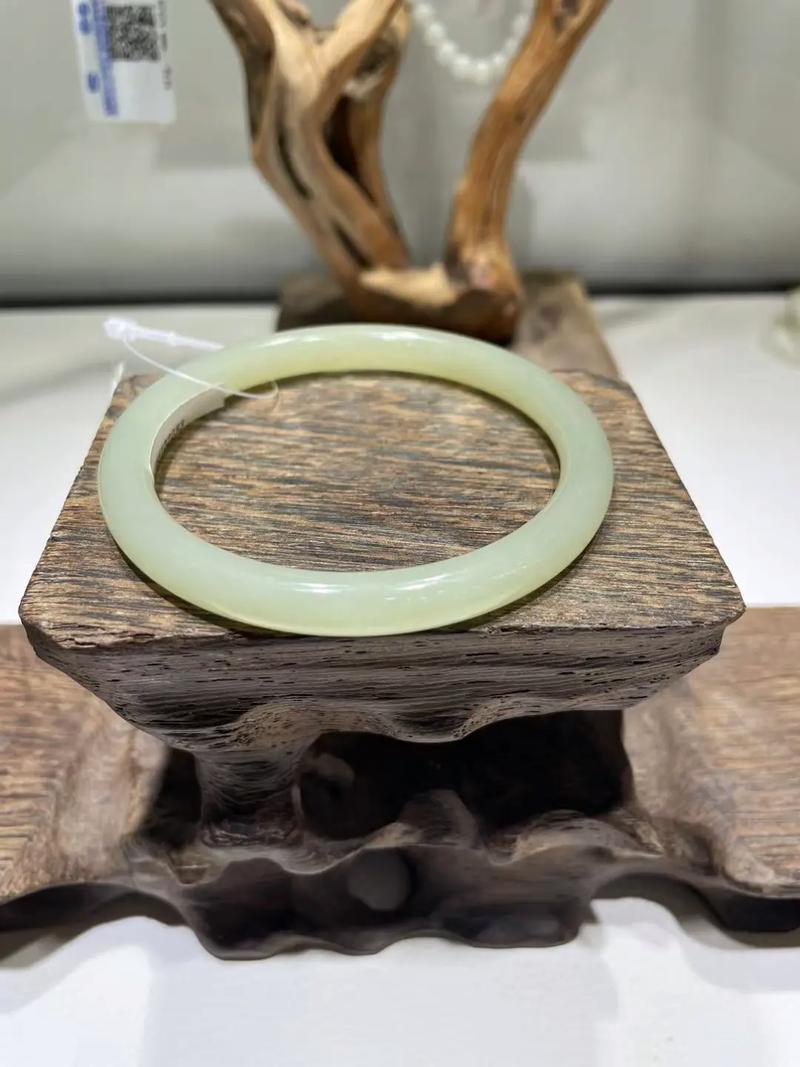 新疆盛世玉都和田玉，品质如何保障？-第1张图片-花冠旅游服务