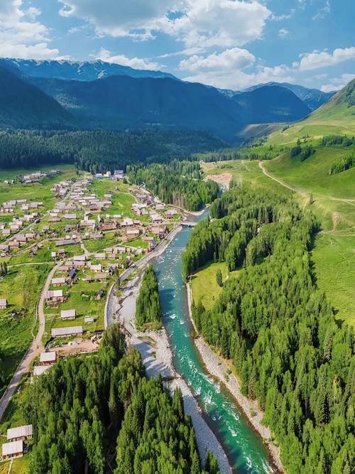 新疆最值得一去的地方是哪里？-第2张图片-花冠旅游服务