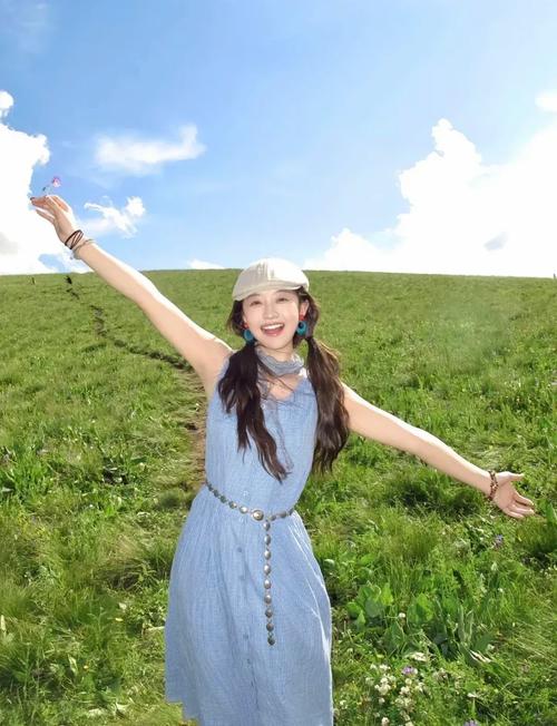 8月新疆旅行穿搭指南是什么？-第3张图片-花冠旅游服务