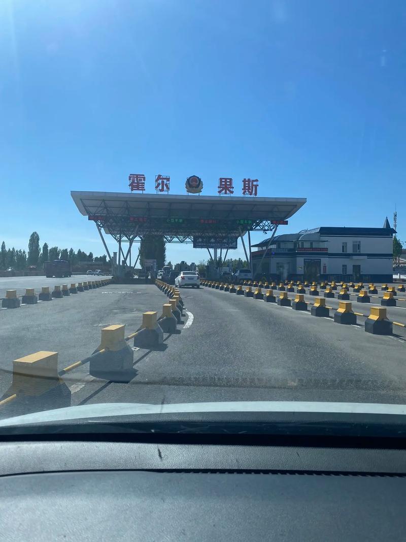 新疆去哈萨克斯坦有哪些交通方式?-第1张图片-花冠旅游服务 新疆去哈萨克斯坦有哪些交通方式?-第1张图片-花冠旅游服务