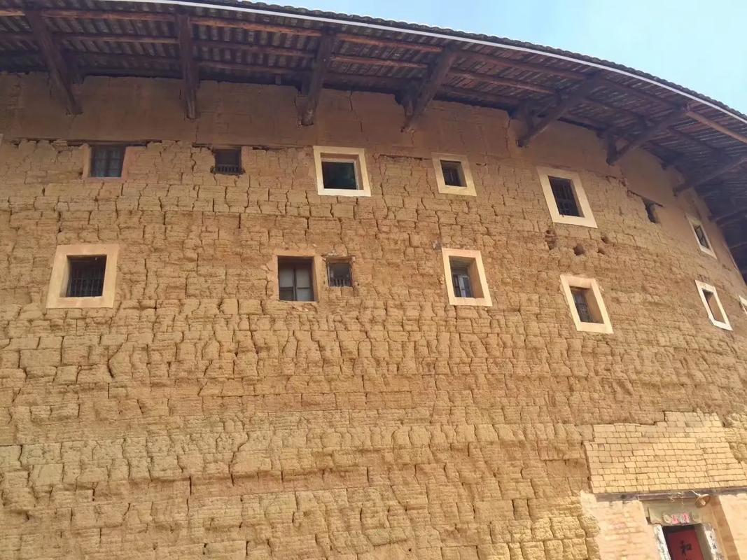 福建龙岩在福建省的具体位置在哪？-第3张图片-花冠旅游服务