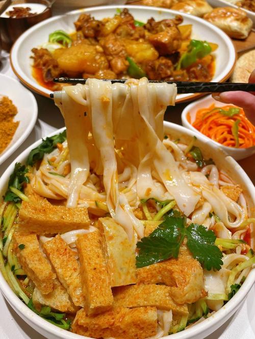 新疆风味小吃有哪些？-第3张图片-花冠旅游服务