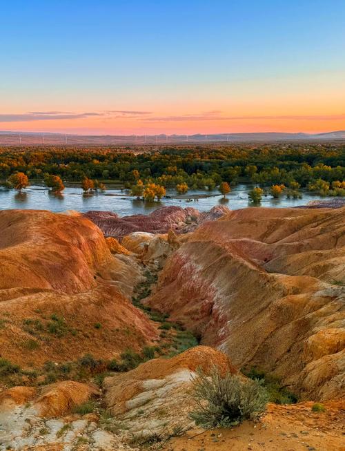 新疆玛瑙滩究竟位于何处？-第2张图片-花冠旅游服务
