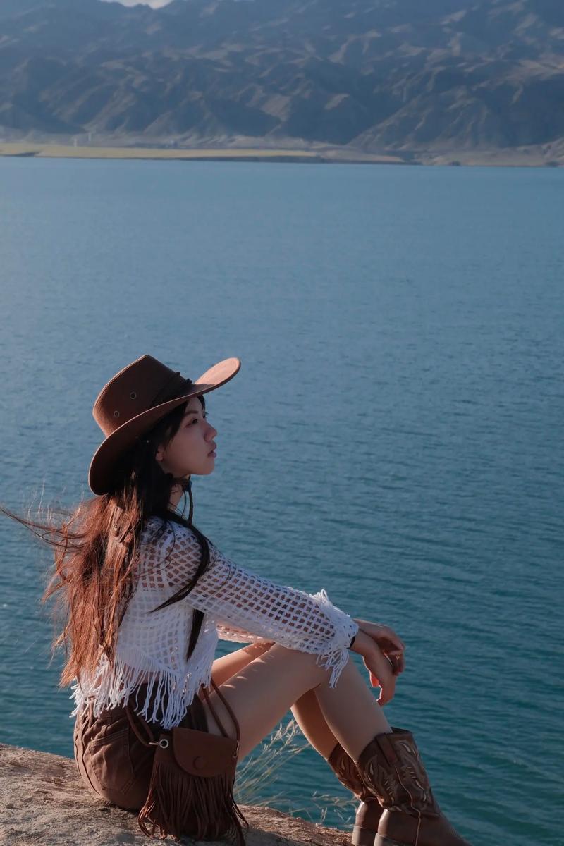 6月去新疆穿什么衣服-第1张图片-花冠旅游服务 6月去新疆穿什么衣服-第1张图片-花冠旅游服务