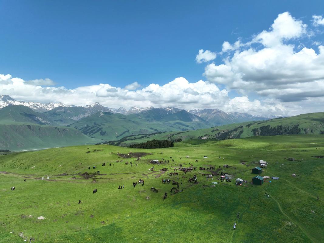 新疆周边有哪些必游景点？-第3张图片-花冠旅游服务