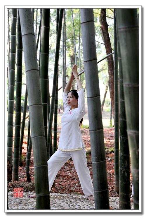 江西上饶铅山县的女人有何故事?-第1张图片-花冠旅游服务 江西上饶铅山县的女人有何故事?-第1张图片-花冠旅游服务