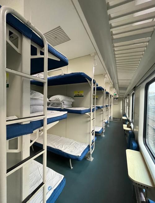 太原到新疆火车卧铺怎么买？-第1张图片-花冠旅游服务