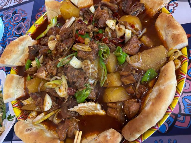 新疆好吃的50家餐厅,哪家最值得打卡?-第1张图片-花冠旅游服务 新疆好吃的50家餐厅,哪家最值得打卡?-第1张图片-花冠旅游服务