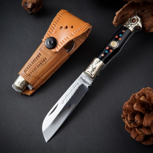 英吉沙小刀专卖店有何独特魅力？-第2张图片-花冠旅游服务