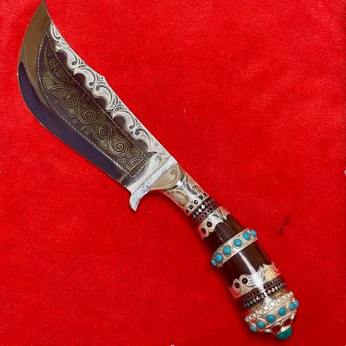 英吉沙小刀专卖店有何独特魅力？-第3张图片-花冠旅游服务