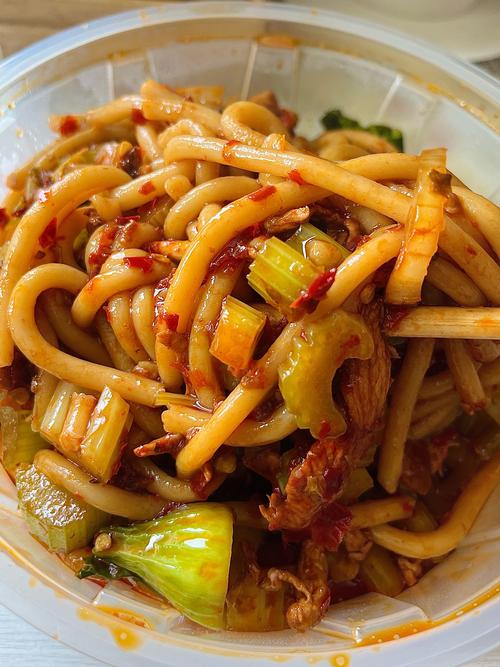 上海哪里能吃到新疆炒米粉？-第2张图片-花冠旅游服务