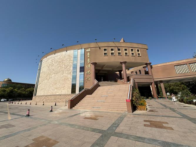 吐鲁番自然博物馆藏着哪些自然奇观?-第1张图片-花冠旅游服务 吐鲁番自然博物馆藏着哪些自然奇观?-第1张图片-花冠旅游服务