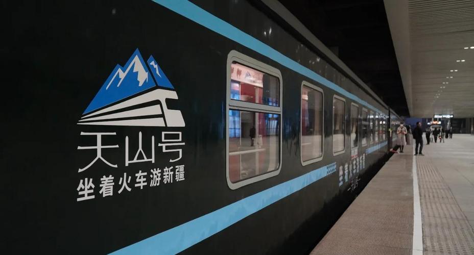 郑州到新疆旅游专列，沿途有哪些特色景点？-第3张图片-花冠旅游服务