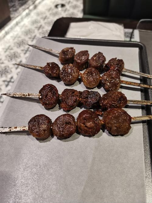 新疆烤羊肠腌制方法有何秘诀?-第1张图片-花冠旅游服务 新疆烤羊肠腌制方法有何秘诀?-第1张图片-花冠旅游服务